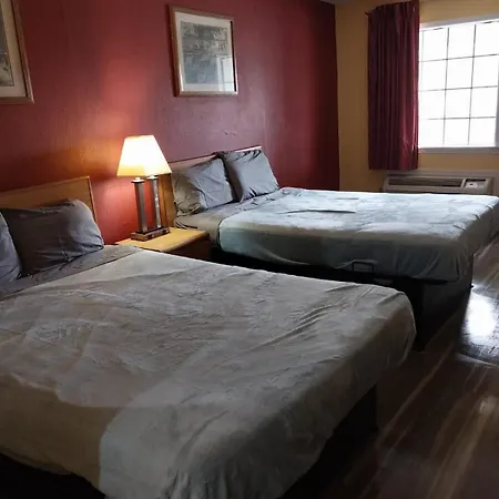 2 Double Beds Hotel Room 208